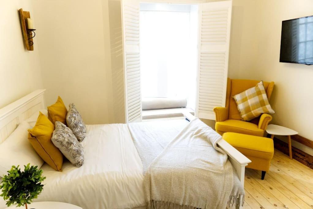 Stunning & Unique Apt In Culross ภายนอก รูปภาพ